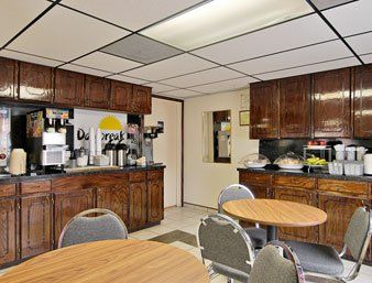 Days Inn & Suites By Wyndham Marshall Restoran foto